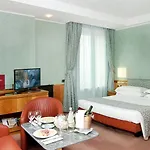 Michelangelo Hotel 4*