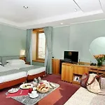 Michelangelo Hotel