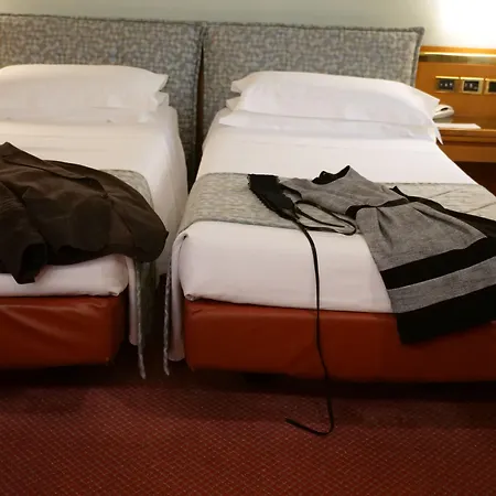 Michelangelo Hotel 4*