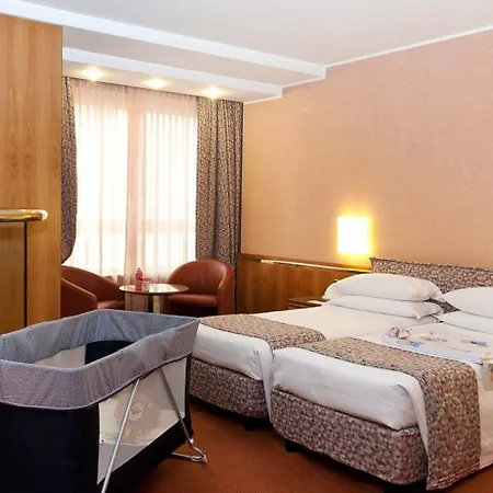 Michelangelo Hotel 4*